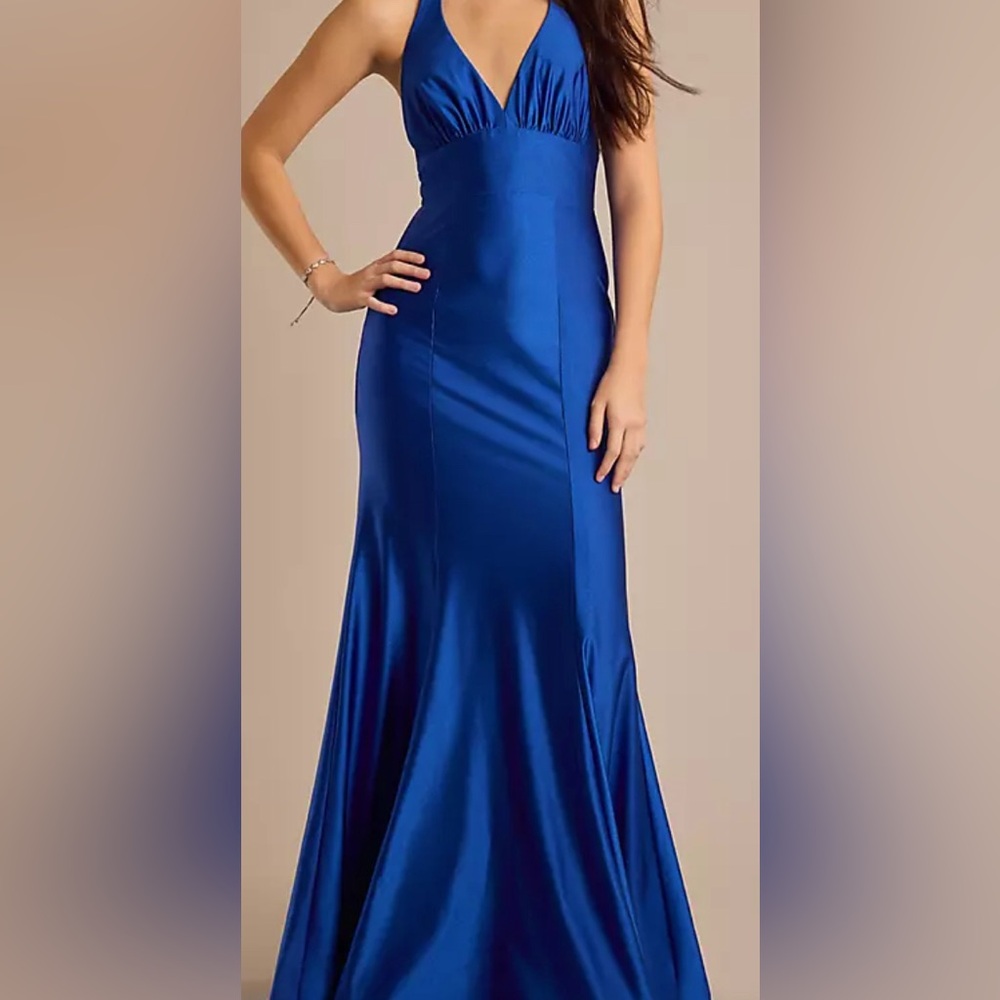 Blue Halter Top Mermaid Silhouette Prom Dress